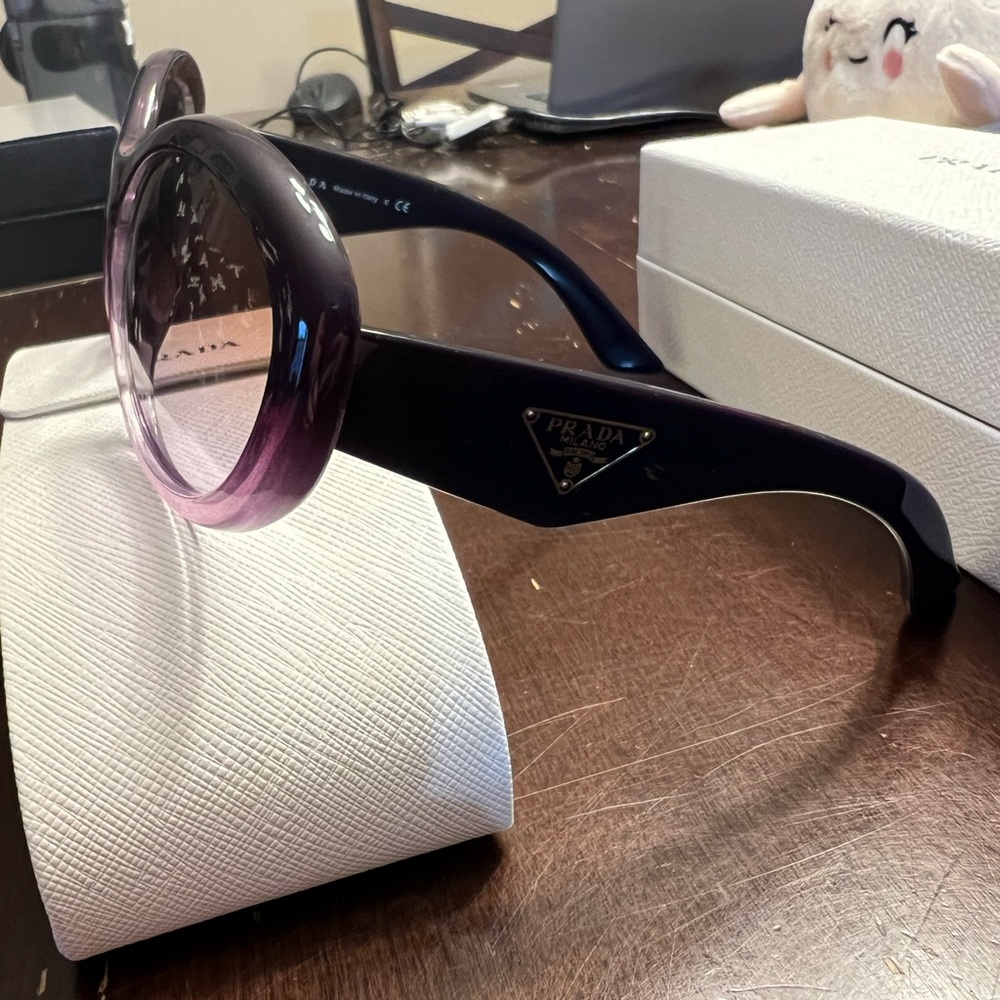 Prada Sunglasses - purple SPR30P